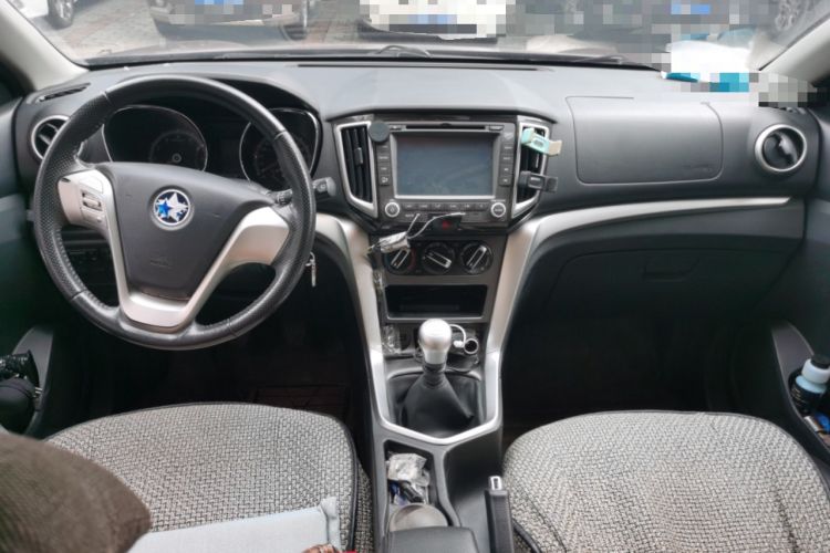 Used Venucia T70 2015 2.0L Manual RuiXiang Edition
