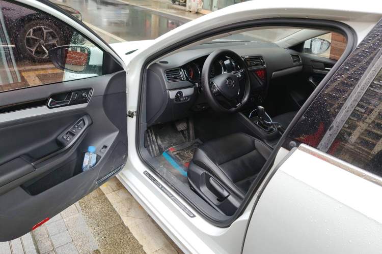 Used Volkswagen Sagitar 2018 1.6L Automatic Comfort Model