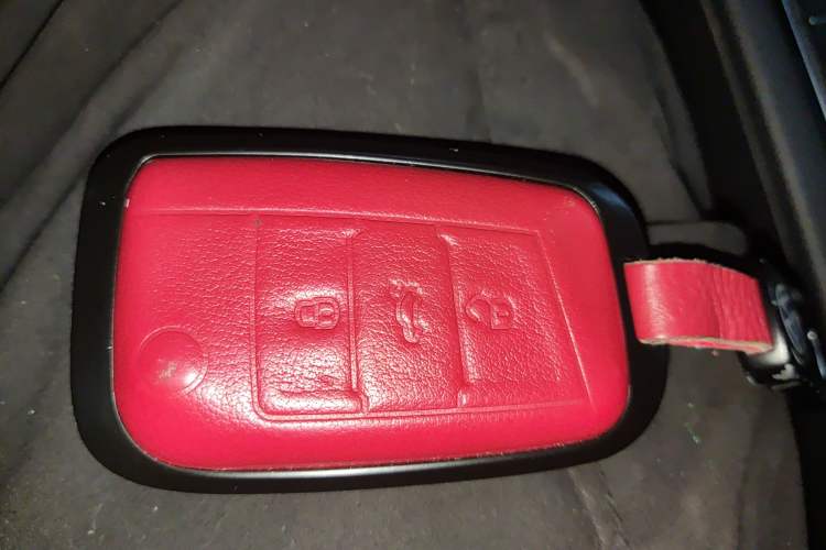 Used Volkswagen Magotan 2025 Zhongxiang Version 330TSI DSG Luxury Edition Vehicle Key