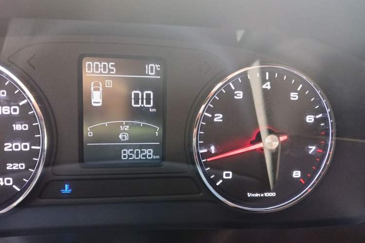 Used Roewe i6 2018 20T Manual Luxury Edition
