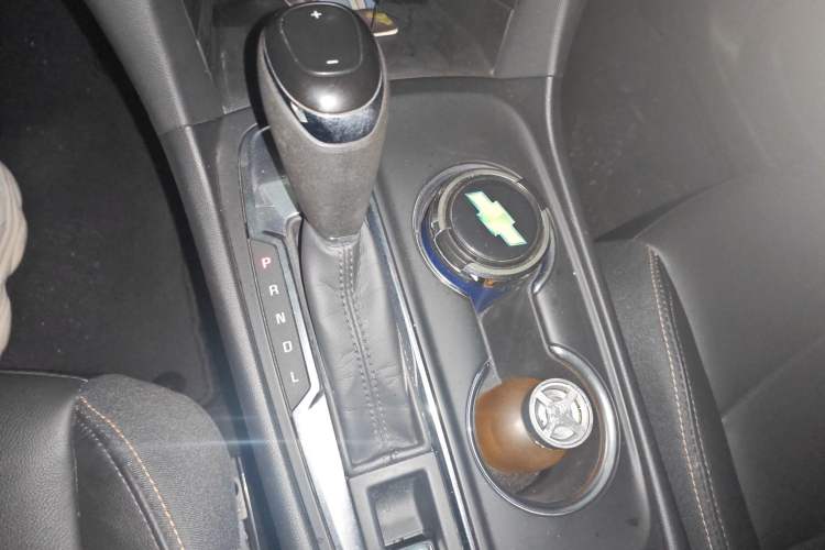 Used Chevrolet Equinox 2019 535T Automatic YuJie Edition China V Standard Gear Lever