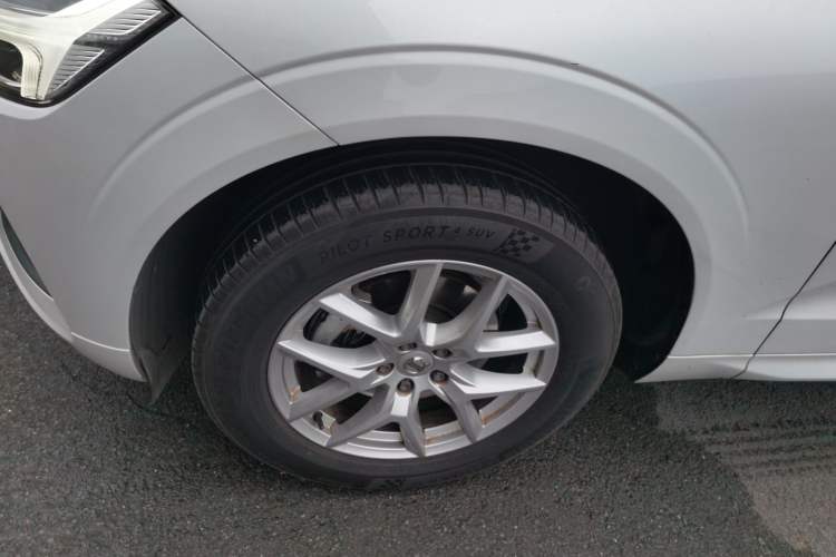 Used Volvo XC60 2019 T4 Zhiyi Edition China V Standard
