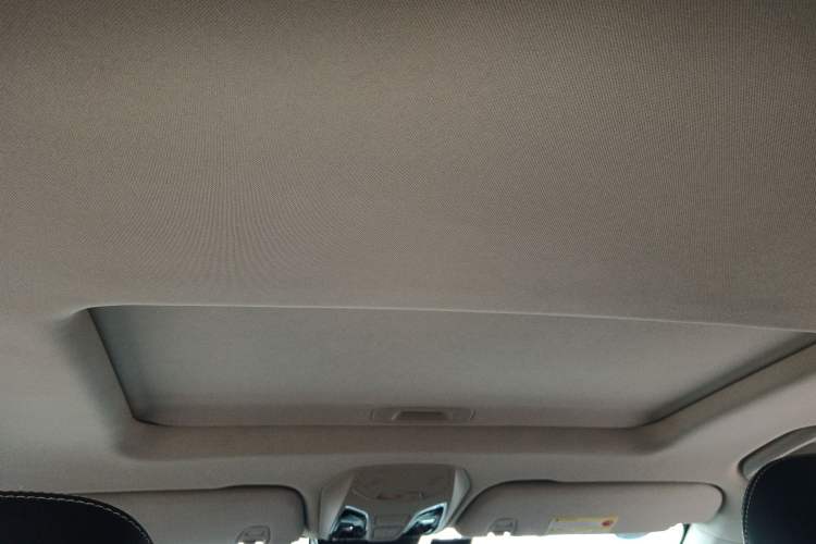 Used SAIC MAXUS D90 2017 2.0T Automatic All-Wheel Drive Sirius