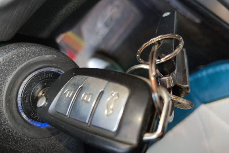 Used Geely Auto Vision X3 2017 1.5L Manual Luxury Model
