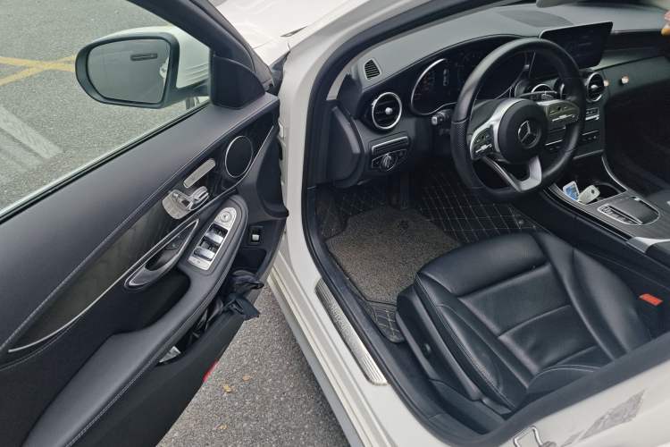 Used Mercedes-Benz C-Class 2020 Restyled C 260 L Sport Edition Driver Seat