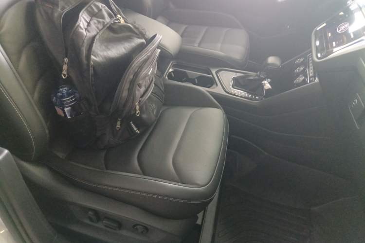 Used Volkswagen Tiguan L 2021 330TSI Automatic Two-Wheel Drive R-Line Enhanced Edition Right Front Seat