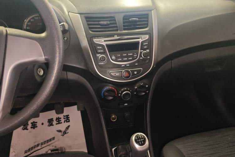 Used Hyundai Verna Ray 2014 1.4L Manual GLX
