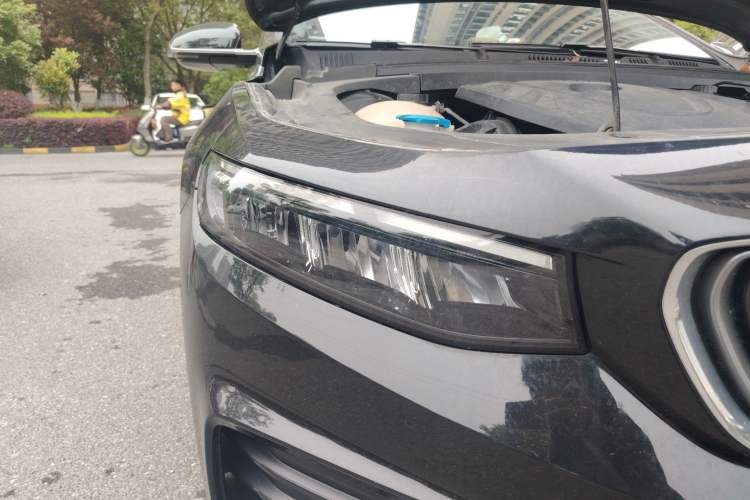 Used Geely Auto Preface 2021 2.0TD Luxury Version Right Front Headlight