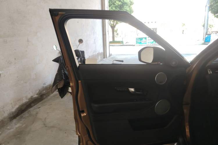 Used Land Rover Range Evoque 2014 2.0T 5-Door Luxury Edition