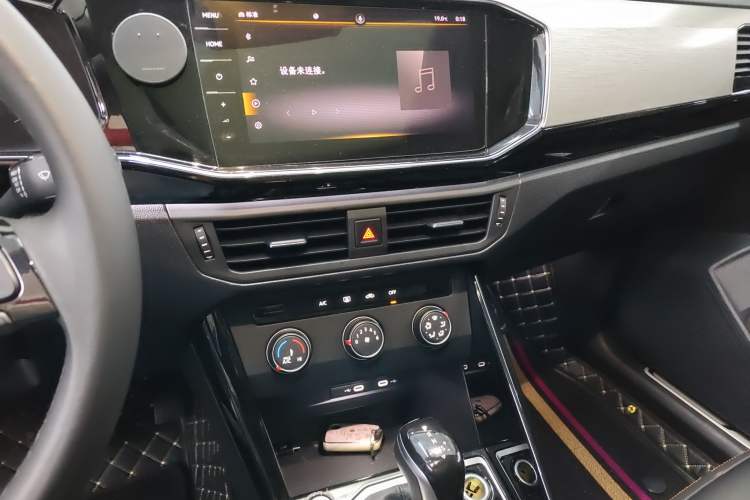 Used Volkswagen Tayron  Audio And AC Panel