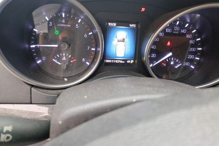 Used Haval H8 2015 2.0T Two-Wheel-Drive Elite Version