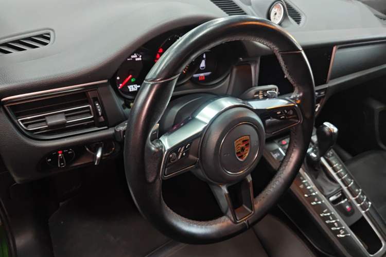 Used Porsche Macan 2018 Macan 2.0T