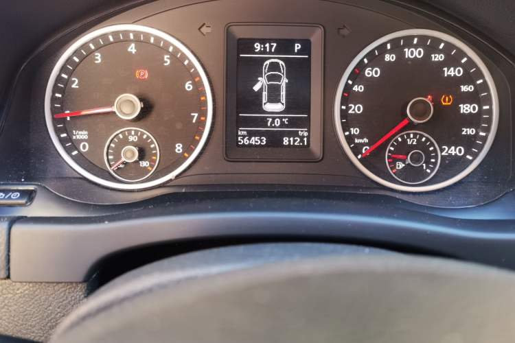 Used Volkswagen Tiguan 2013 1.8TSI Automatic Two-Wheel Drive Trend Edition Odometer Close Up