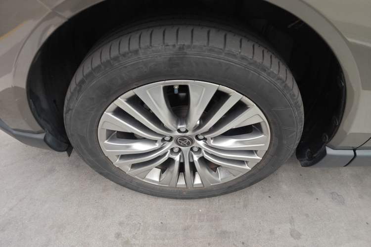 Used Toyota Harrier 2022 Dual-Engine 2.5L CVT Four-Wheel Drive Flagship Edition
