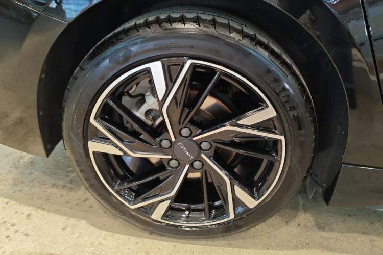 Used Lynk & Co 03 2023 1.5TD DCT JingPro
