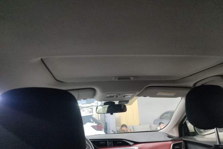 Used Nissan Lannia 2016 1.6L CVT Smart Cool Edition Headliner