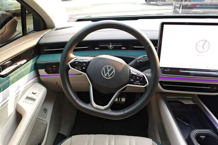 Used Volkswagen ID.7 VIZZION 2024 First Edition Steering Wheel