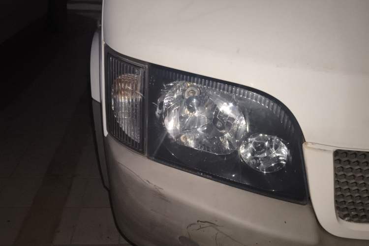 Used Ford Classic Transit 2015 2.8T Diesel Multi-Function Vehicle Short Wheelbase 6-Seater Mid-Roof Edition JX493ZLQ4
