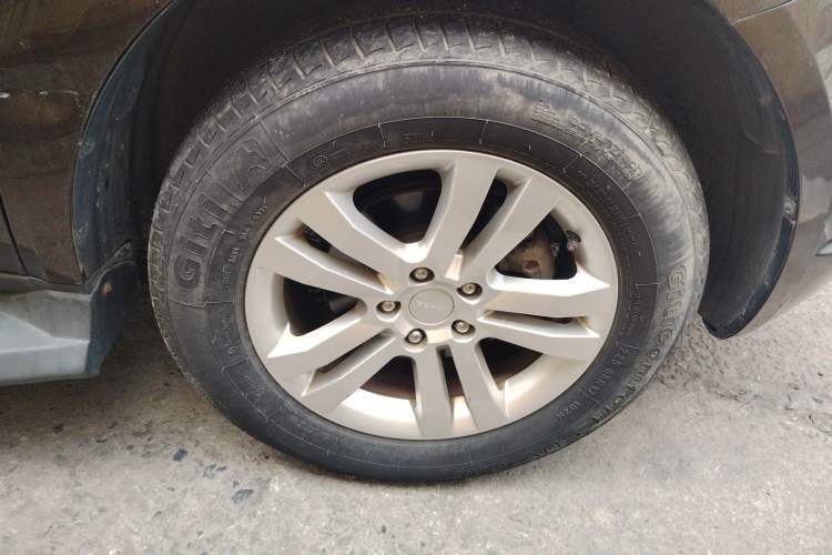 Used Geely Auto GX7 2014 2.0L Automatic Prestige Edition