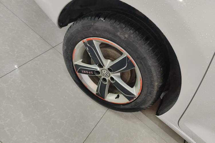 Used Volkswagen Santana 2015 1.6L Manual Comfort Edition
