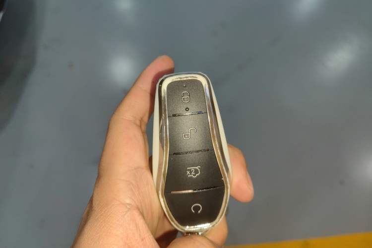 Used BYD Song PLUS New Energy 2024 Honor Edition EV 520km Luxury Model
