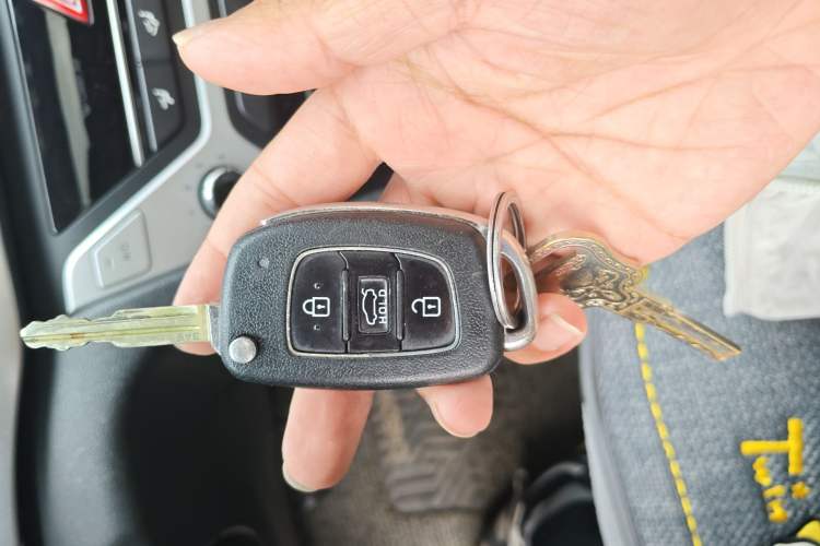 Used Hyundai Elantra (6th Generation / Lingdong) 2016 1.6L Automatic ZhiXuan – Elite Version Vehicle Key