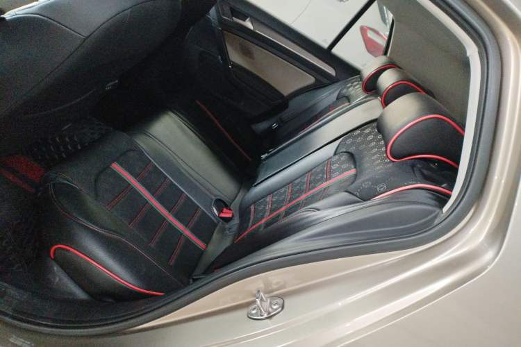 Used Volkswagen Golf 2017 230TSI Automatic Luxury Million-Vehicle Commemorative Edition
