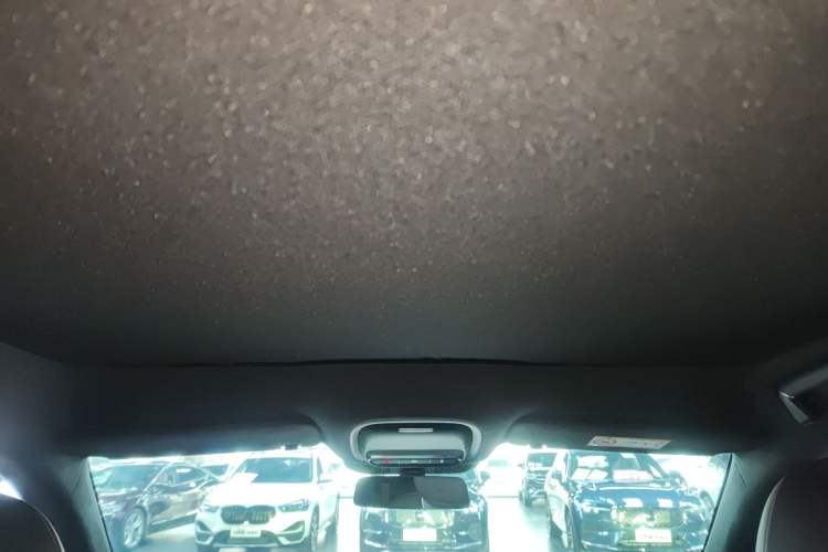 Used XPeng G9 2025 680 Ultra-Long Range All-Wheel Drive Max Headliner