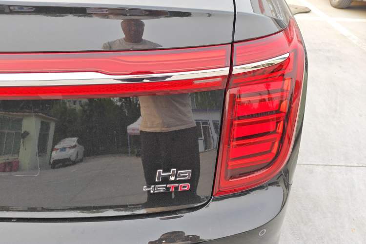 Used Hongqi H9 2023 2.0T Smart Connect Flagship Edition Right Rear Taillight