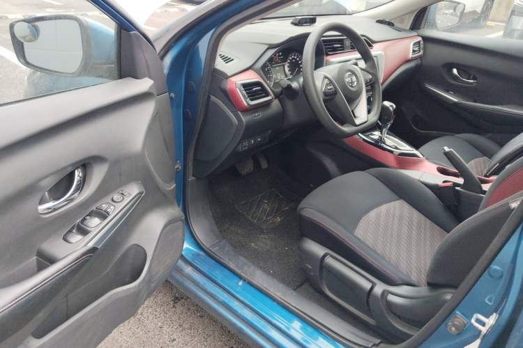 Used Nissan Lannia 2016 1.6L CVT Smart Cool Edition Driver Seat