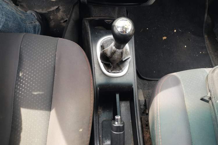 Used CHANGAN CX20 2014 1.4L Manual Sport Version China IV Standard