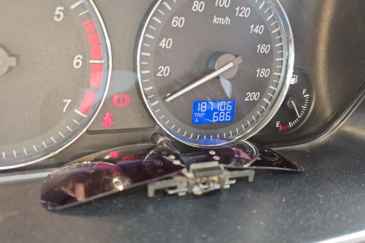 Used HYOSOW H2 2016 H2E 1.5L Fashion Model BJ415B Odometer Close Up