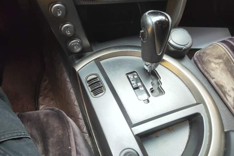 Used SsangYong Kyron 2011 2.0T Two-Wheel Drive Luxury Navigation Edition