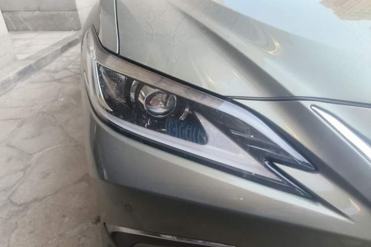 Used Lexus ES 2020 200 Excellence Edition Right Front Headlight