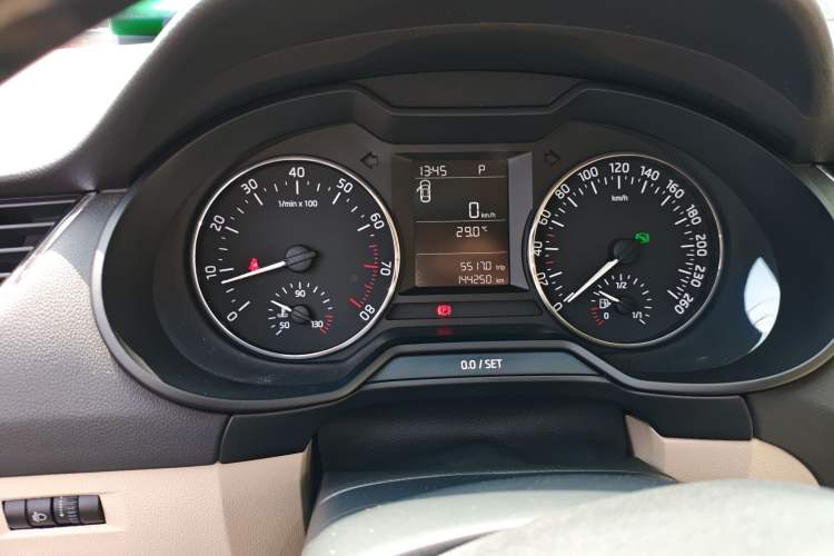 Used Skoda Octavia 2017 1.6L Automatic Chuanxing Edition Instrument Cluster