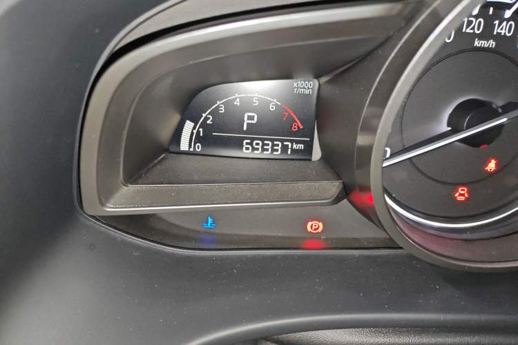 Used Mazda CX-4 2018 2.0L Automatic Two-Wheel Drive Blue Sky Premium Upgrade Version China VI Standard