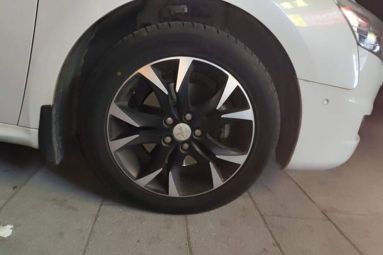 Used Peugeot 508 2014 2.3L Roland Garros Edition Exterior 7