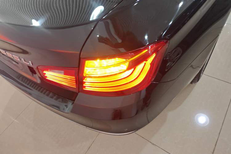 Used BMW 5 Series 2017 525Li Luxury Design Package
