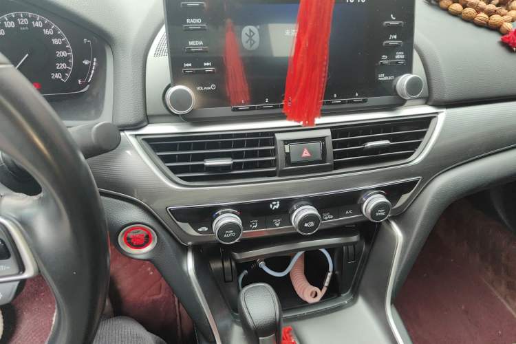 Used Honda Accord 2018 260TURBO Luxury Edition China VI Audio And AC Panel