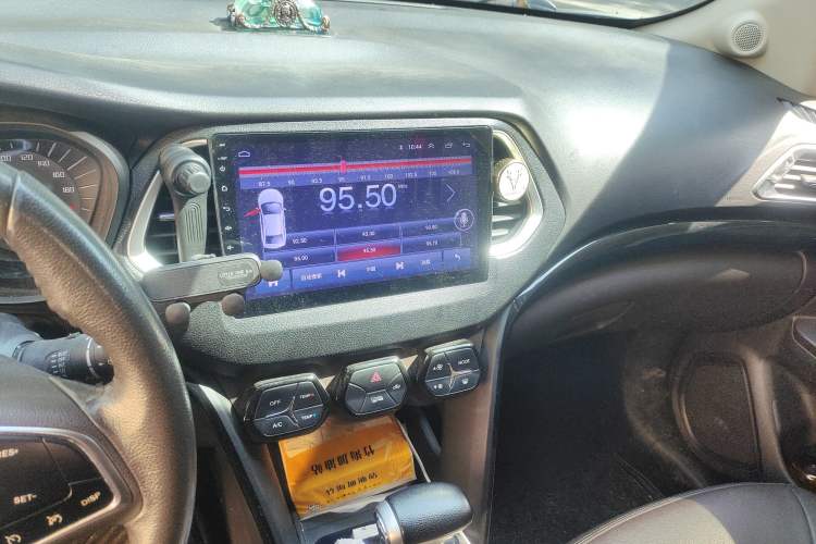 Used GAC Trumpchi GS4 2015 200T G-DCT Luxury Edition Audio And AC Panel