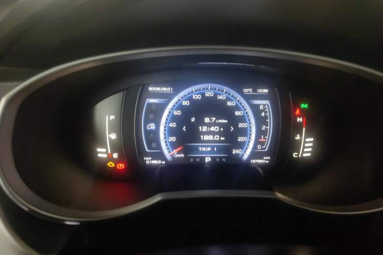 Used Geely Auto Emgrand X7 Sport 2016 1.8TD Automatic ZhiZun Version
