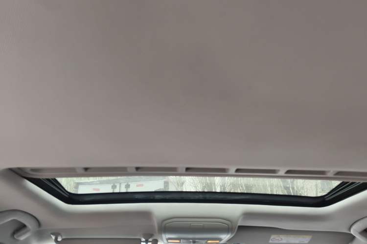 Used Volkswagen Bora 2017 1.6L Automatic Comfort Model Headliner