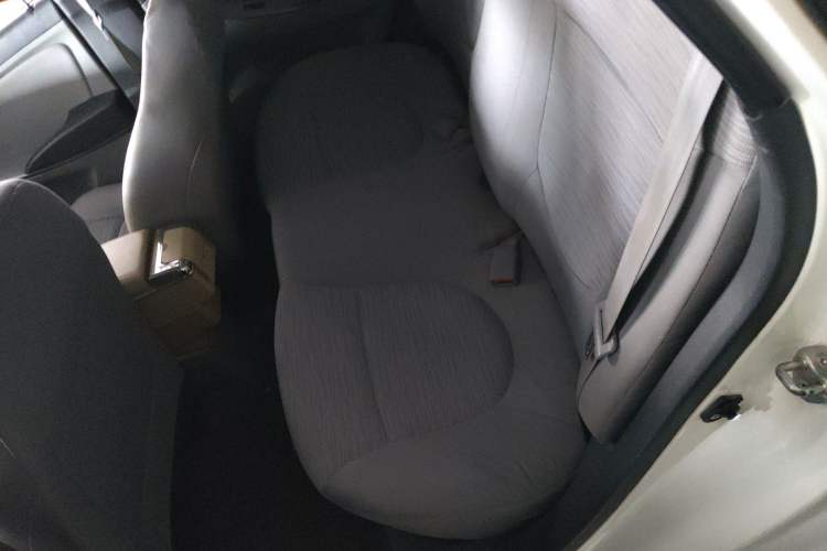 Used Hyundai Verna (older generation) 2014 1.4L Manual Smart GLS Trim Left Rear Seat