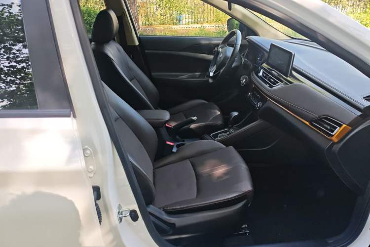 Used CHANGAN Eado DT 2021 1.6L Automatic Luxury Model
