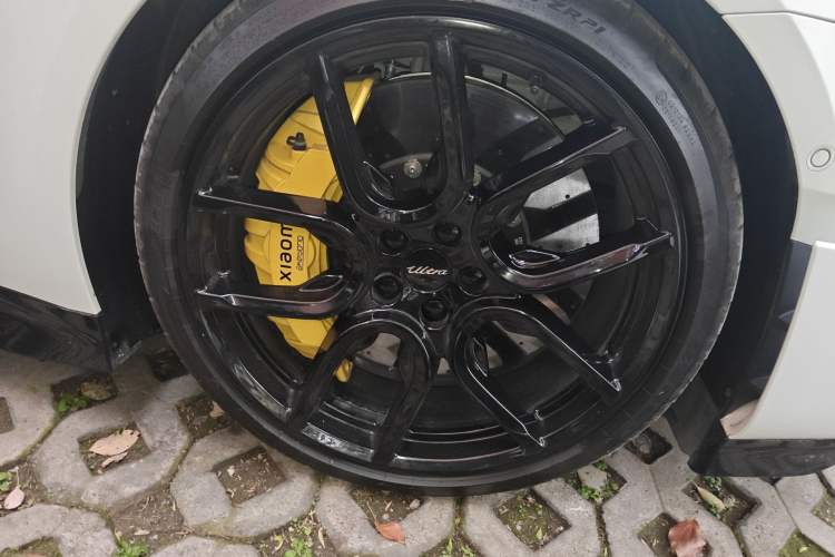 Used Xiaomi Auto SU7 Ultra 2025 Ultra Model Right Front Wheel Hub