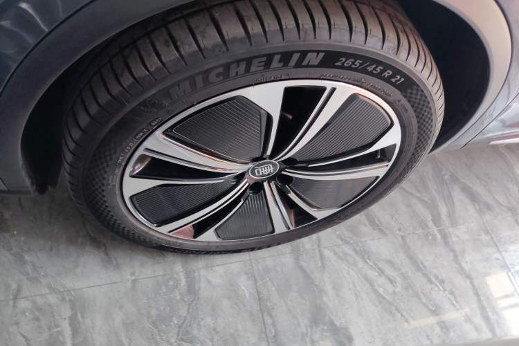 Used BYD Tang New Energy 2022 EV 635 km All-Wheel-Drive Flagship Model Exterior 4