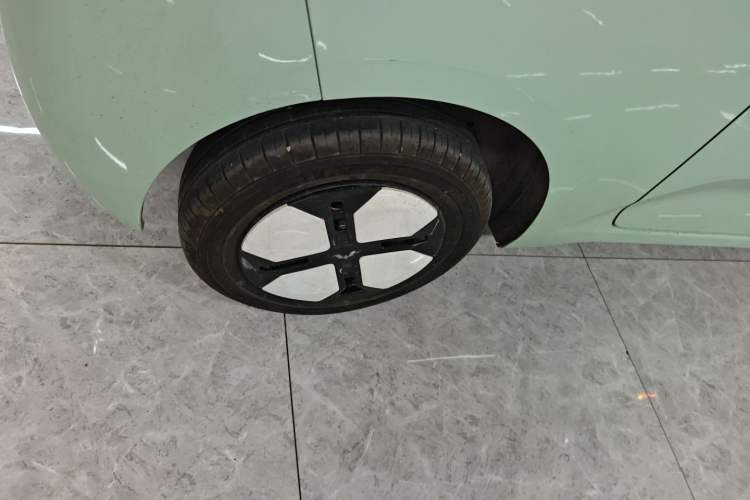 Used Wuling Hongguang MINIEV 2024 3rd Generation 215km Advanced Version Exterior 5
