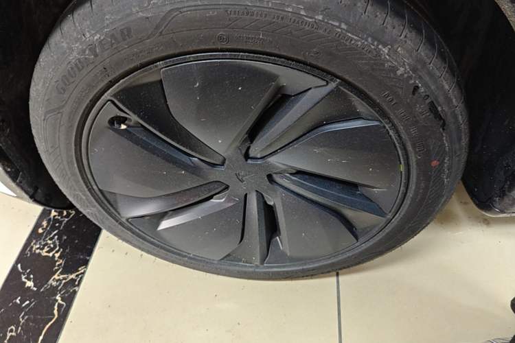 Used Tesla Model Y 2026 Rear-Drive Model
