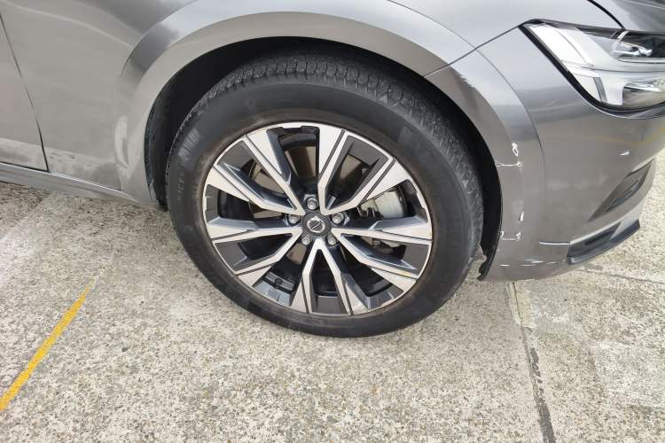 Used Volvo V90 2022 Cross Country B5 AWD Smart Range Edition
