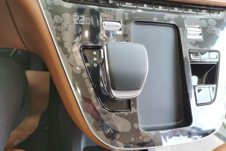 Used Hongqi HQ9 PHEV 2024 2.0T Four-Wheel Drive Business Edition